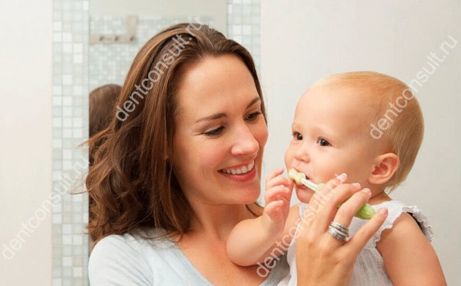 чистка зубов ребенку