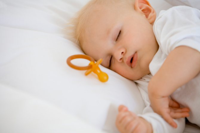 Daytime naps: how to put your baby to bed